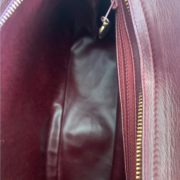 Elegant Burgundy Leather Handbag - Picture 7 of 8